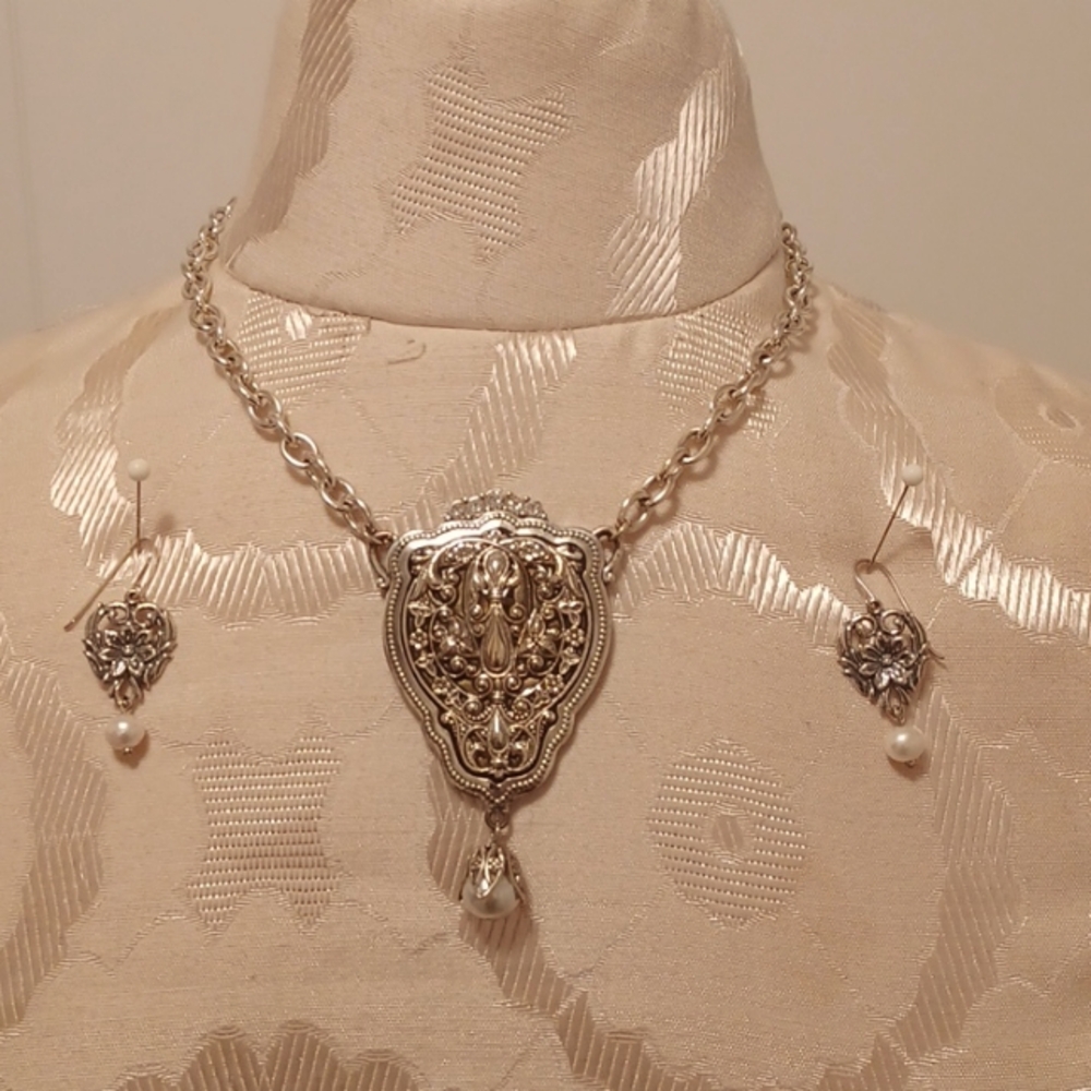 Brighton Necklace & Earrings NWOT